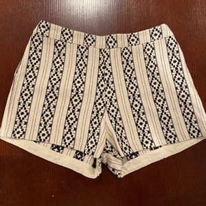 Hollister Embroidered shorts, size 5